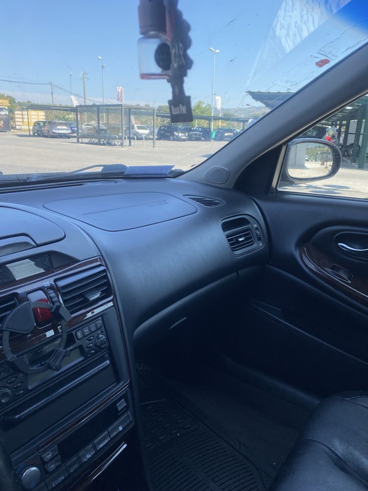 Nissan Maxima 2000
