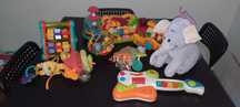 Vários brinquedos para criança