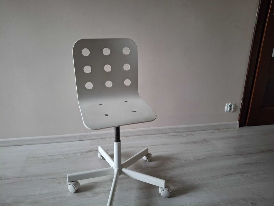 Krzesło dziecięce obrotowe IKEA