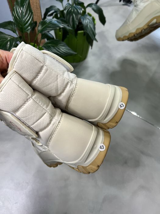 Зимові спортивні чоботи устілка 27см.