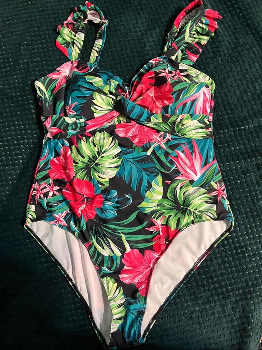 2 stroje kąpielowe jak NOWE