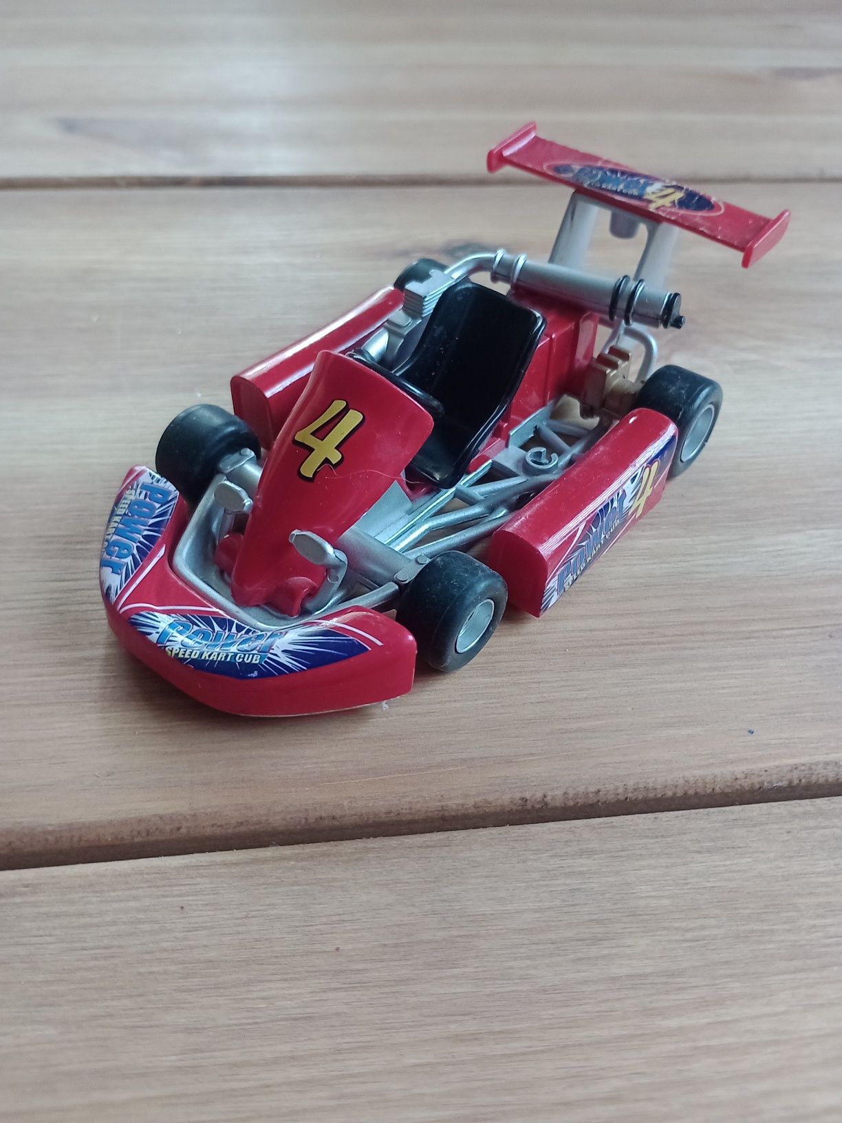 Model autka gokart