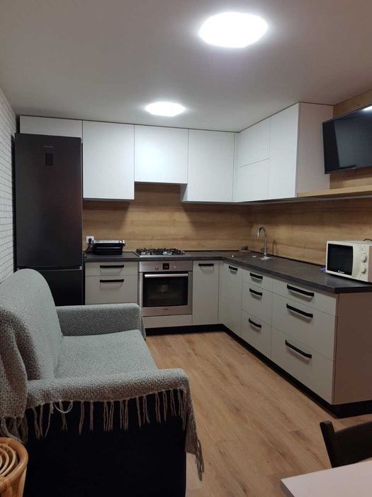 Продам дом- дачу с/т Ледное. 2 этажа, Евроремонт.