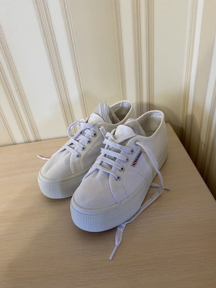 Жіночі білі кеди Superga оригінал, 37р