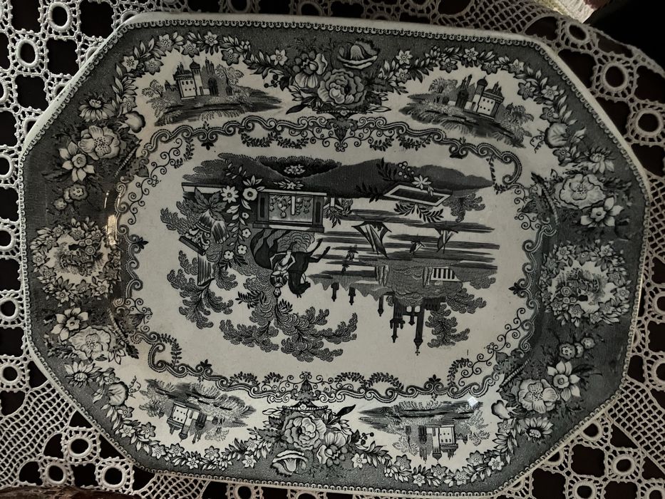 Travessa “Fábrica de Louças de Sacavém, oitavada, séc XIX