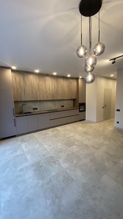 Продається Таунхаус з новим якісним  ремонтом