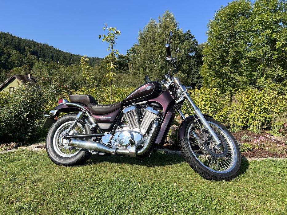 Suzuki Intruder vs 600