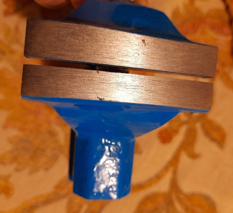 Imadło rozstaw 60 mm. Nowe