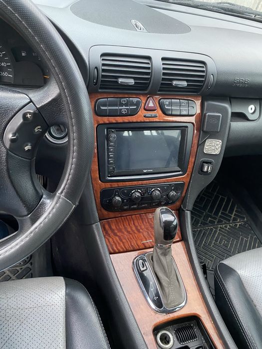 Mercedes-Benz W203