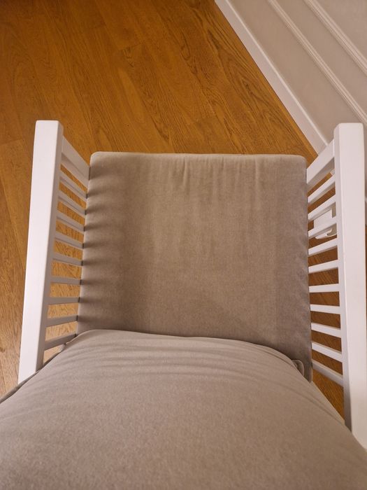 Duży fotel bujany - biała rama