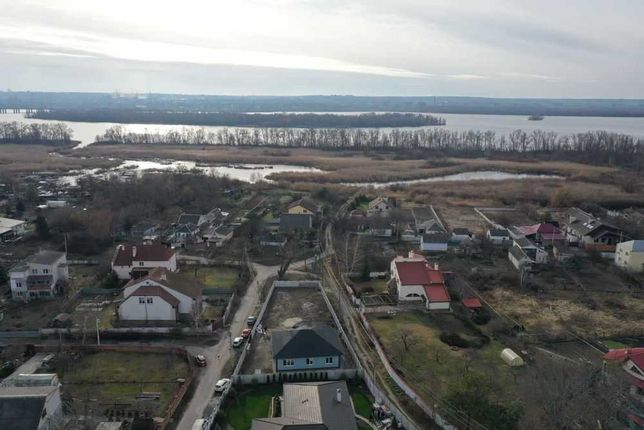Продам дом новострой  рядом с рекой Днепр от Фрунзенского 4км