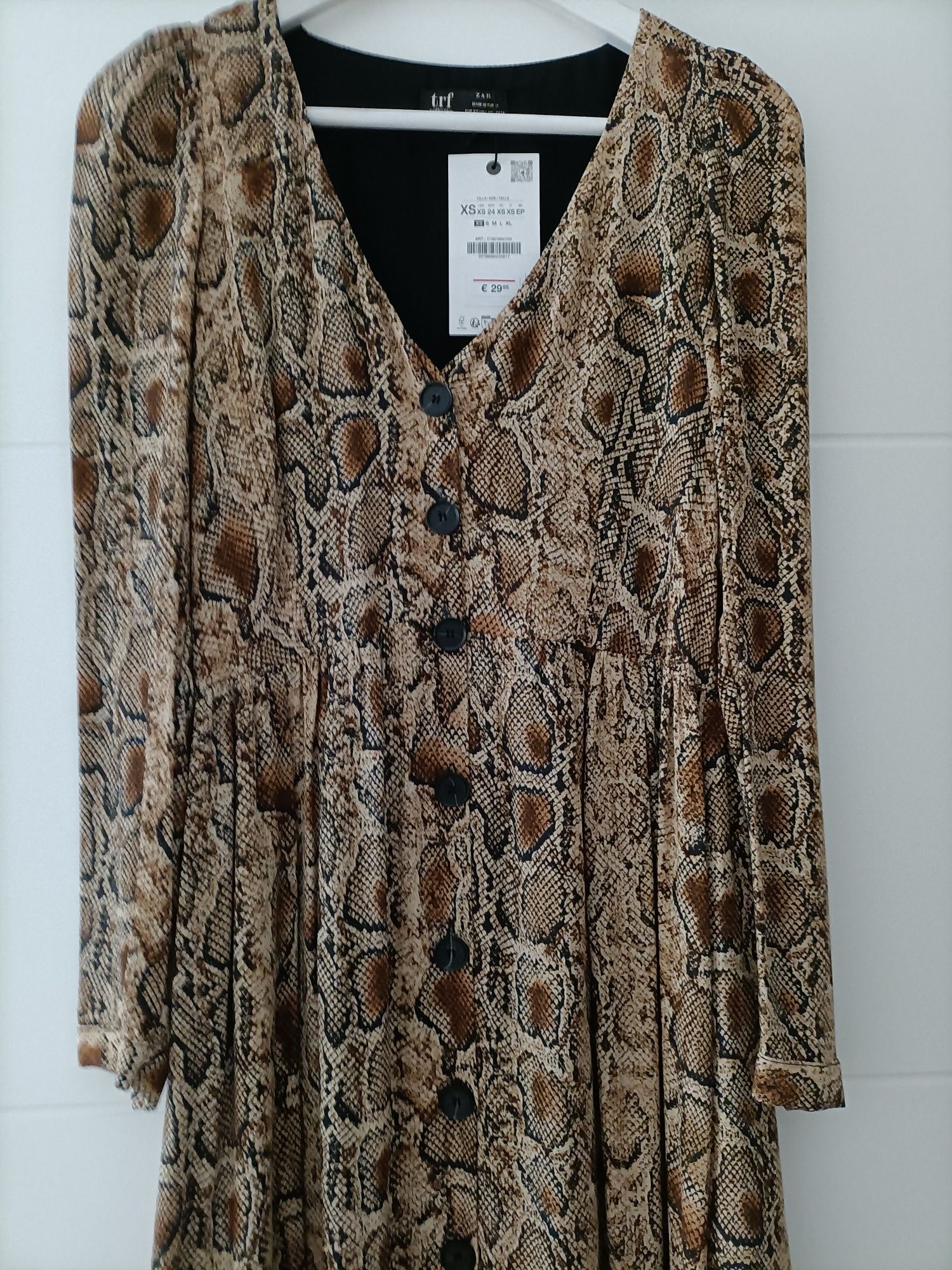 Vestido novo, ainda com etiqueta xs
