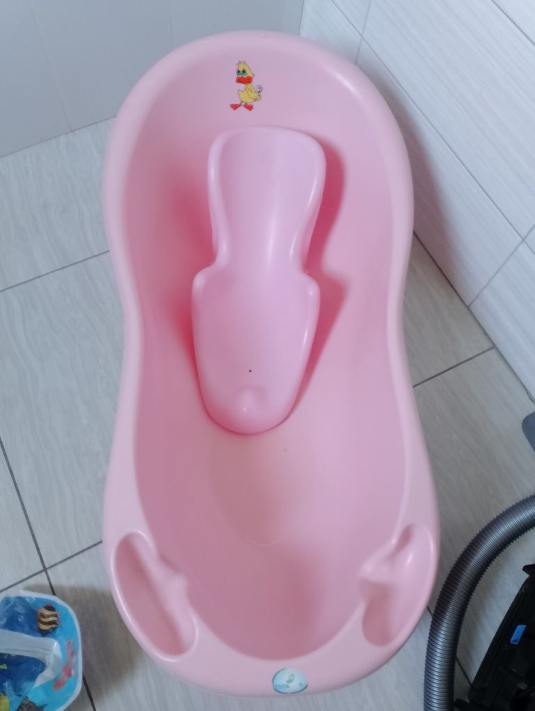 Ванночка дитяча рожева 200грн