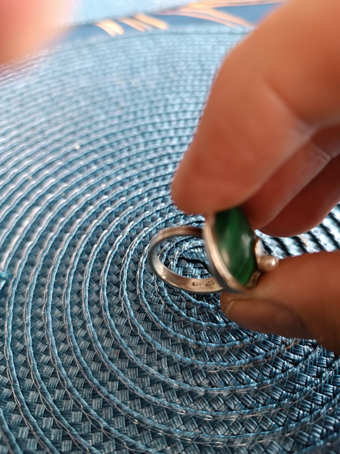 Pierścionek z Perłą i Malachitem Srebro Próba 925 Średnica 18mm