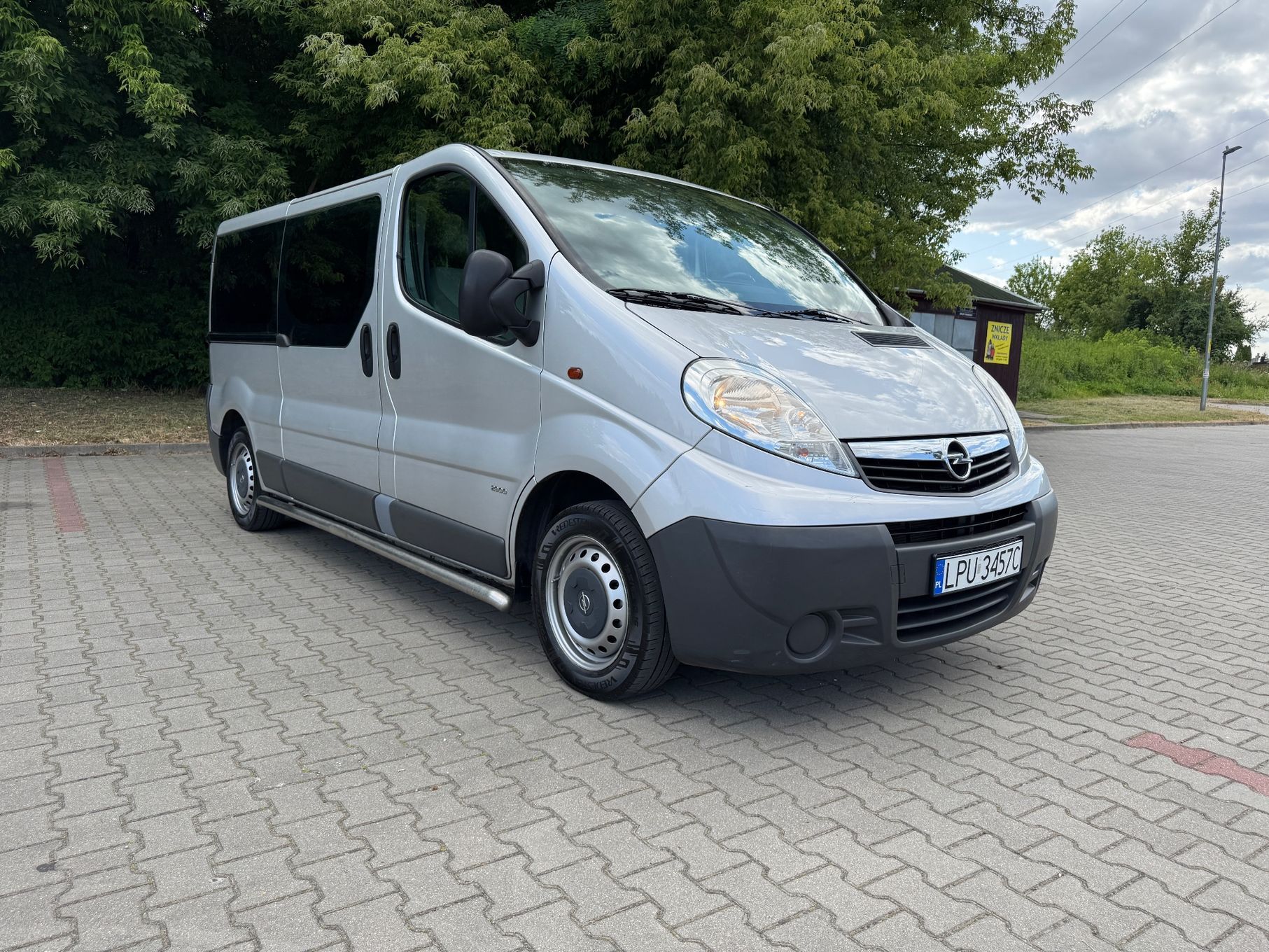 Opel Vivaro Super Stan 100% bez wypadkowy Vat23% L2H1