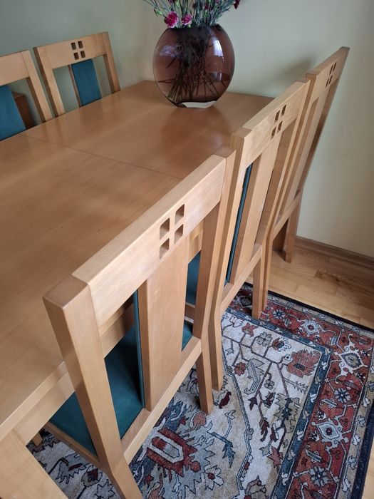 Stół oraz krzesła 6 szt