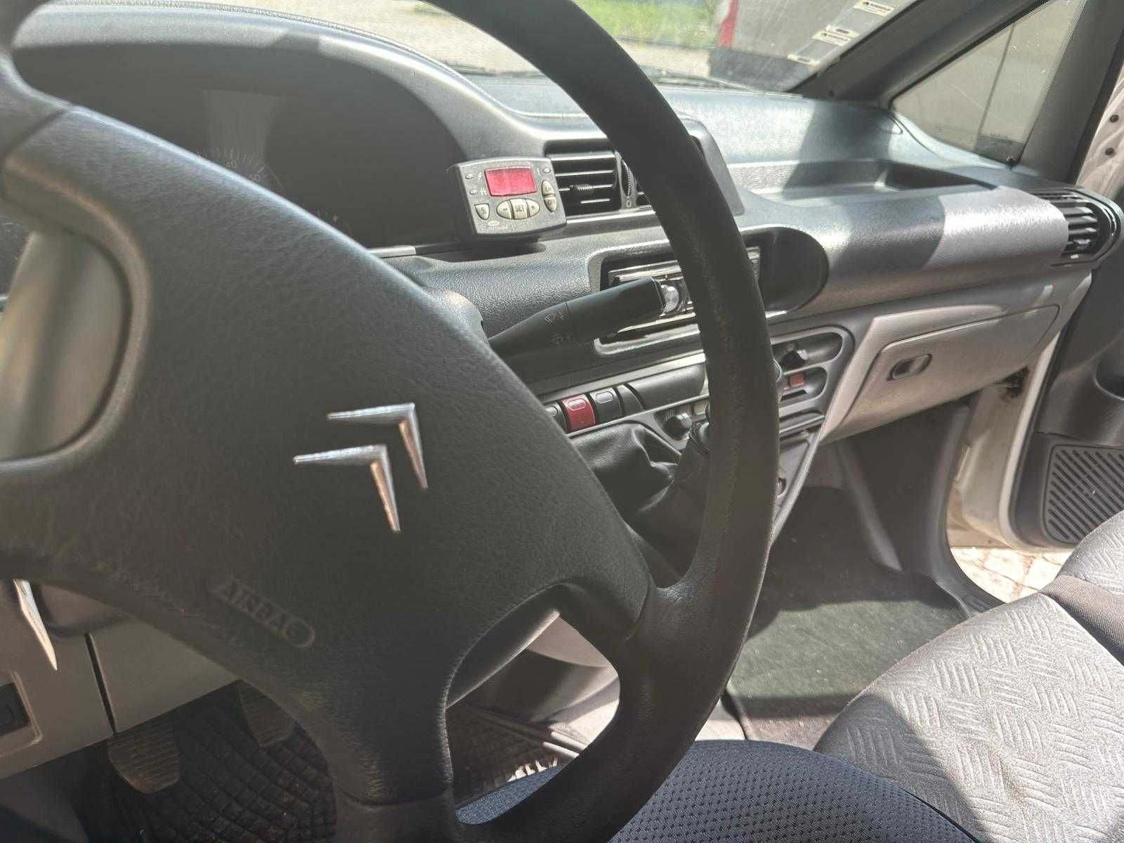 Citroen Jumpy 2.0 com Frio Negativo