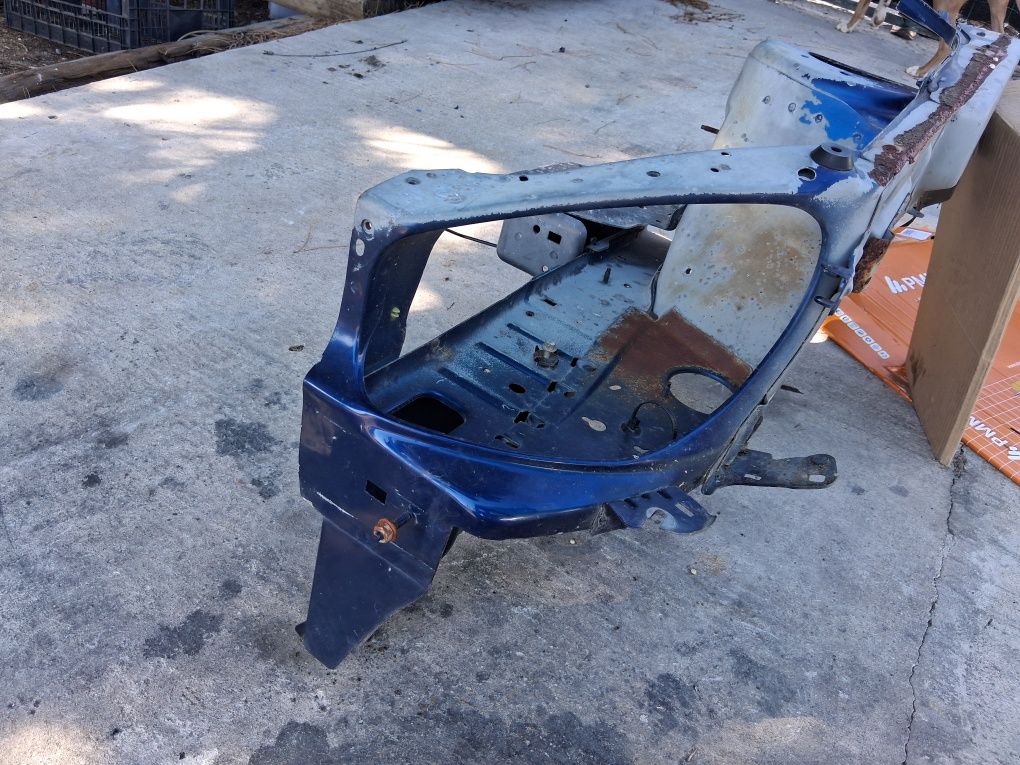 Peugeot 206 máscara farol