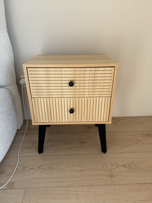 2 szafki nocne/stoliki nocne