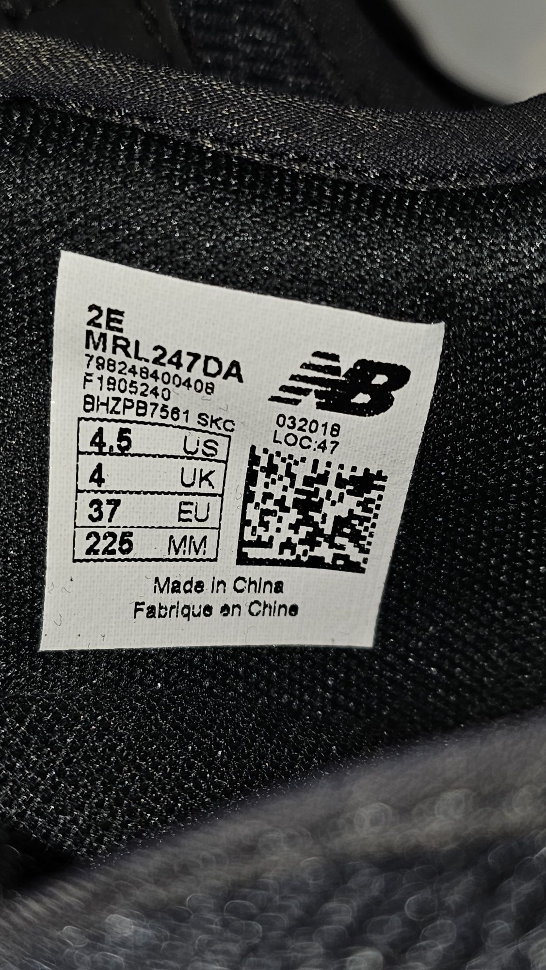Sneakersy sportowe New Balance czarne w rozmiarze 37 / wkładka 22.5 cm