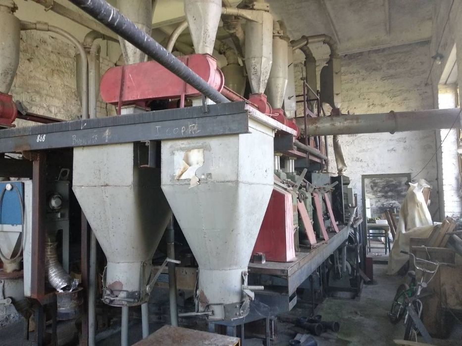 имущественный комплекс, ферма, зернохранилище, с. Купьеватое Полт обл