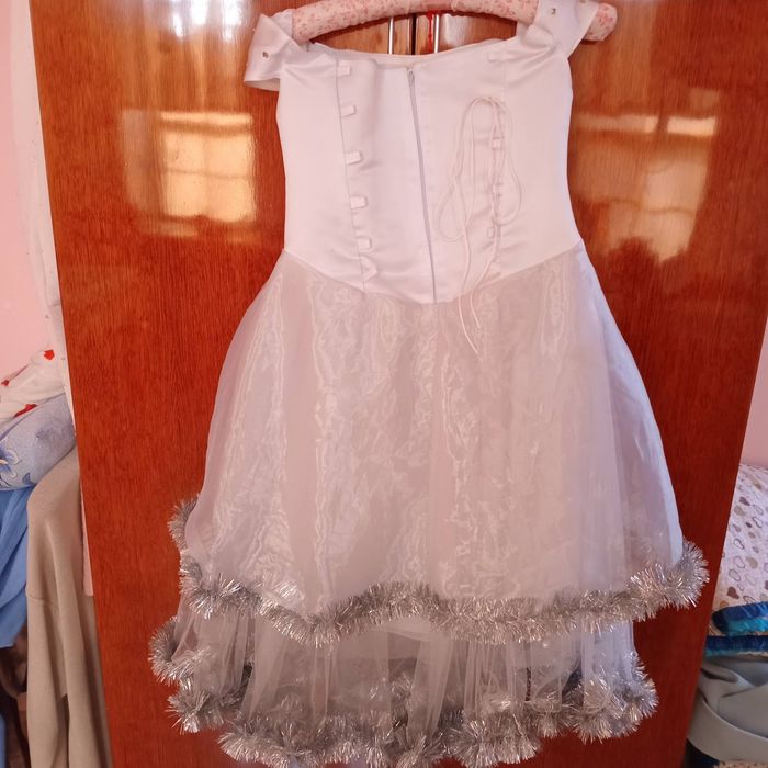 Платья на девочку р 30-32