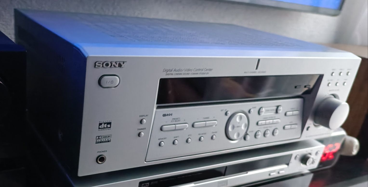 Amplituner kina domowego SONY STR-DE585 uszkodzony - wizualnie idealny