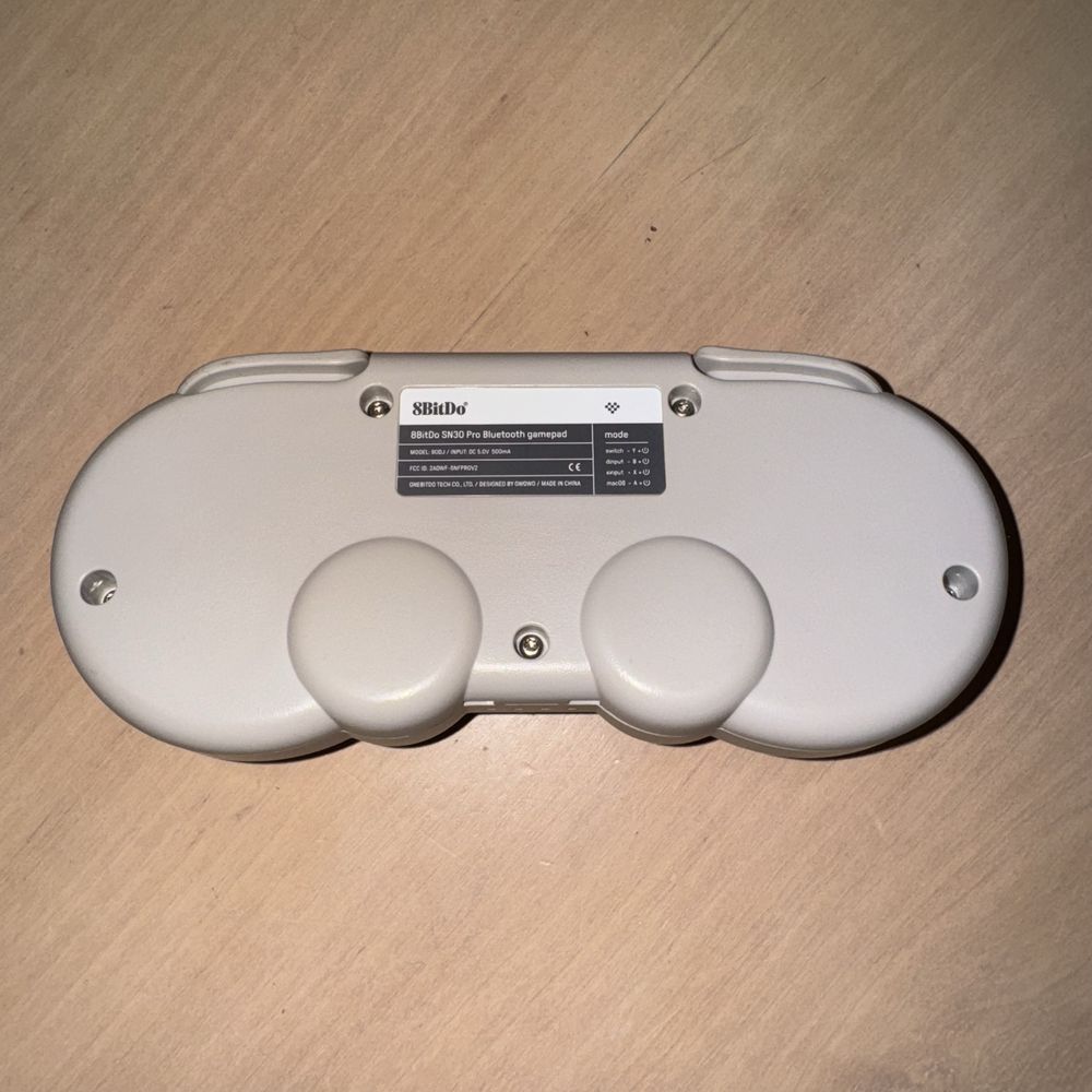 Kontroler 8bitdo SN30 pro