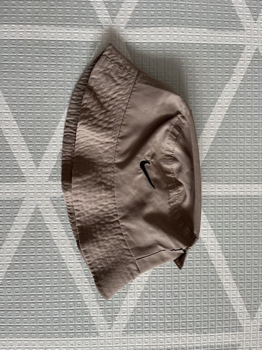 Kapelusz Nike rozm. 56 cm