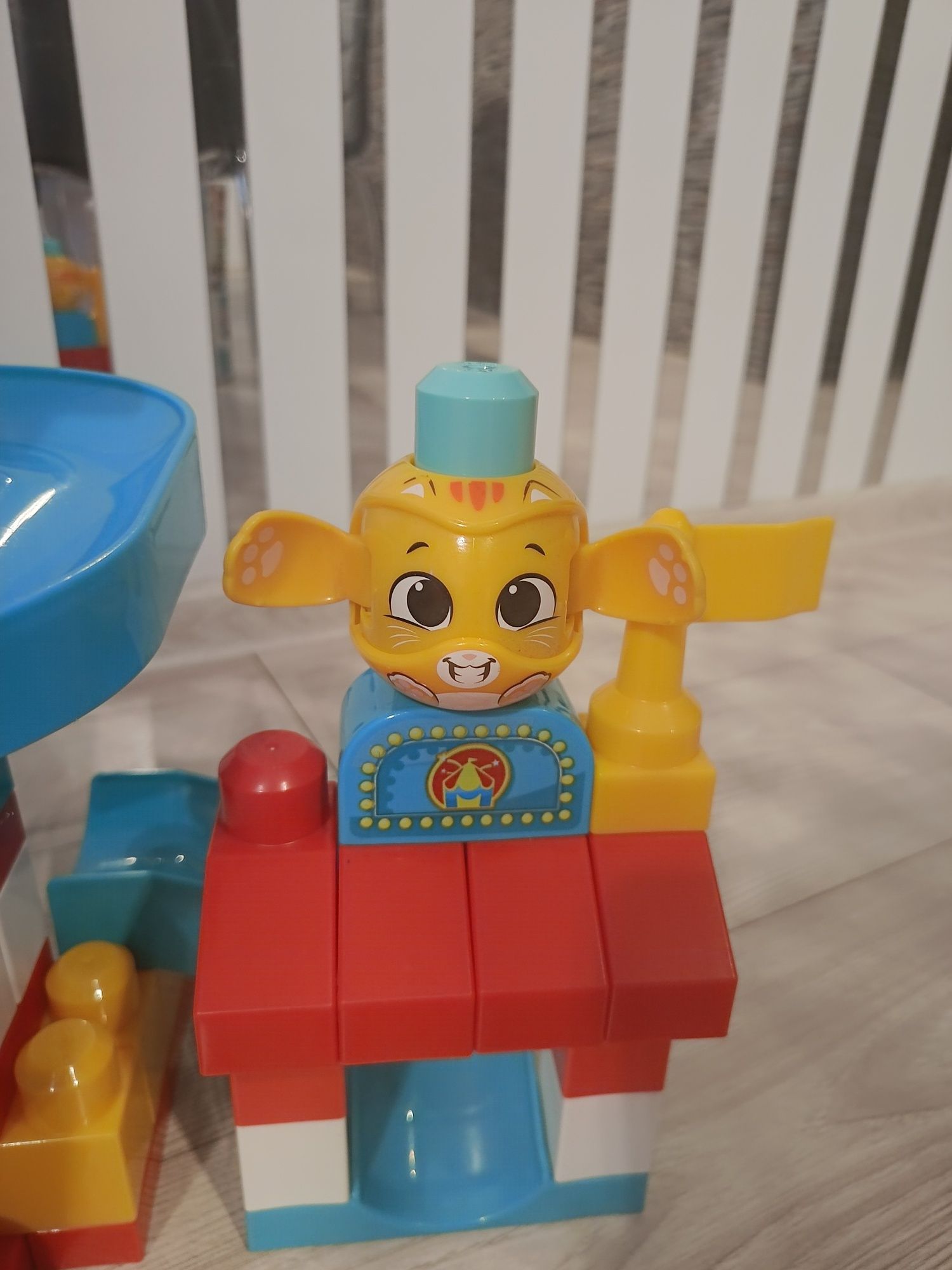 Klocki a kuku zjeżdżalnia Mega Blocks Fisher Price