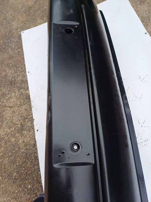 Oryginalny zderzak VW T4 lift plus wzmocnienie nr 7D0 super stan