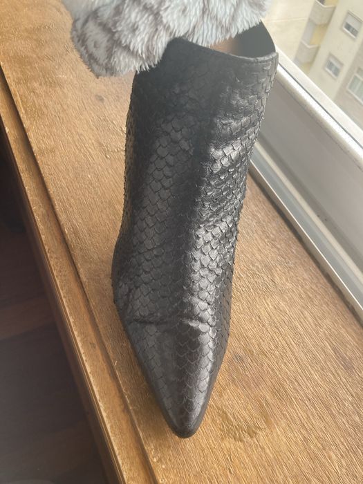 Botins em pele pretos, nr 37