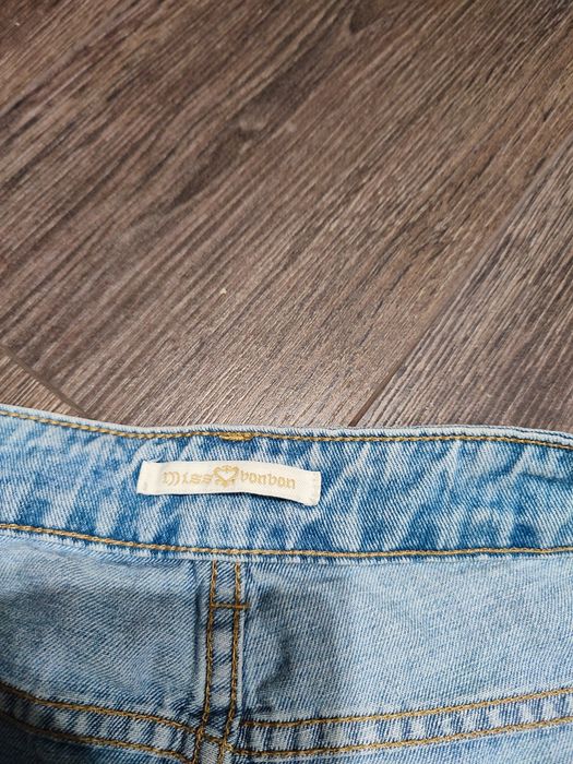 Одяг штани МОМ джинси