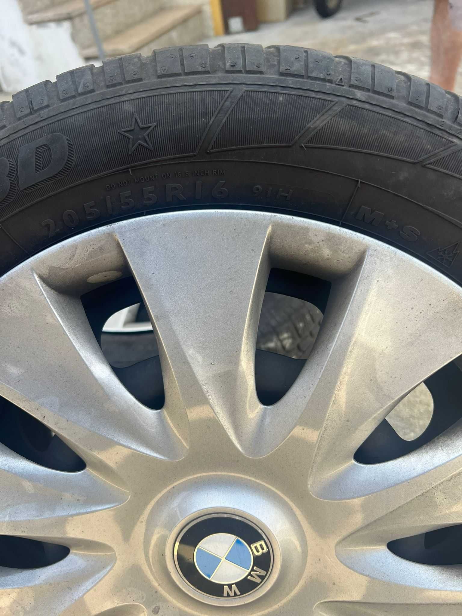 Pneus 205/55 R16