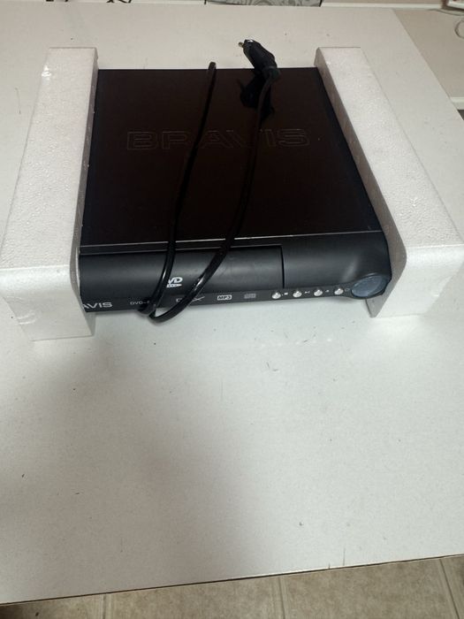 Dvd player BRAVIS новий