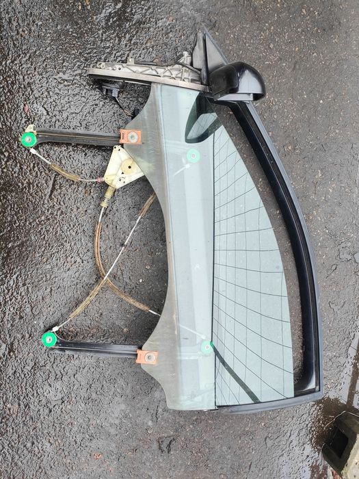 Audi A3 8p podnośnik szyby lewy przód wersja 3-drzwiowa