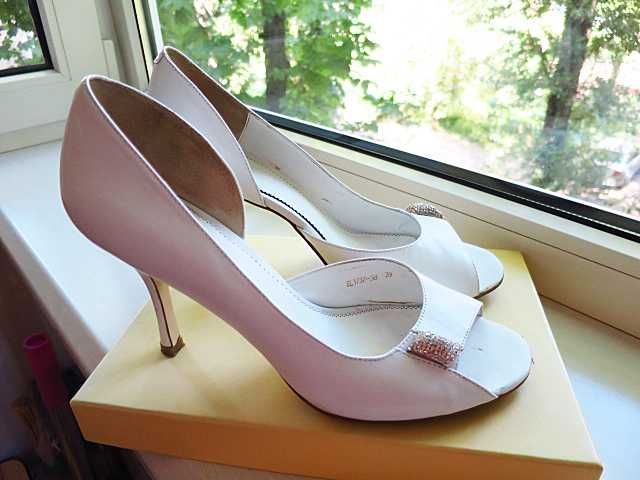 Весільні шкіряні туфлі "Elenka" білі, розмір 39