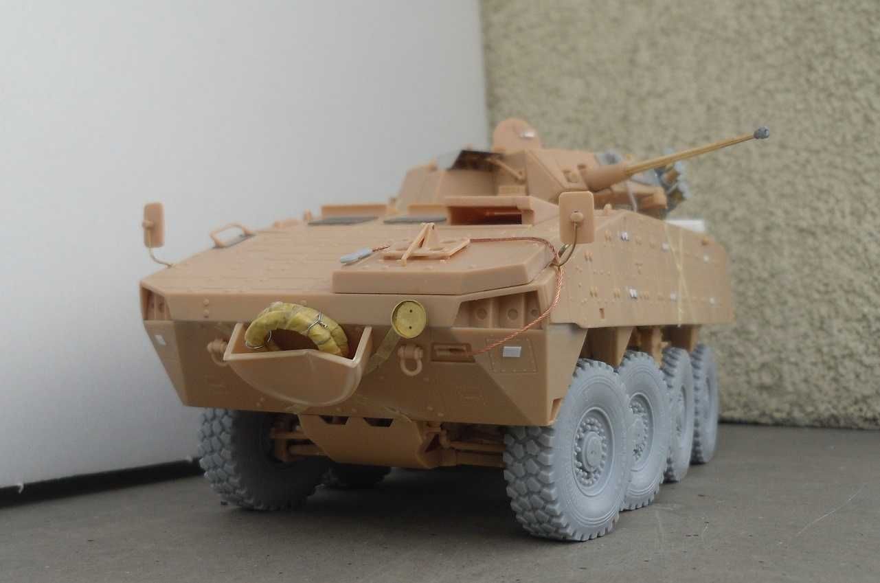 IBG Models KTO Rosomak plus koła Eureka