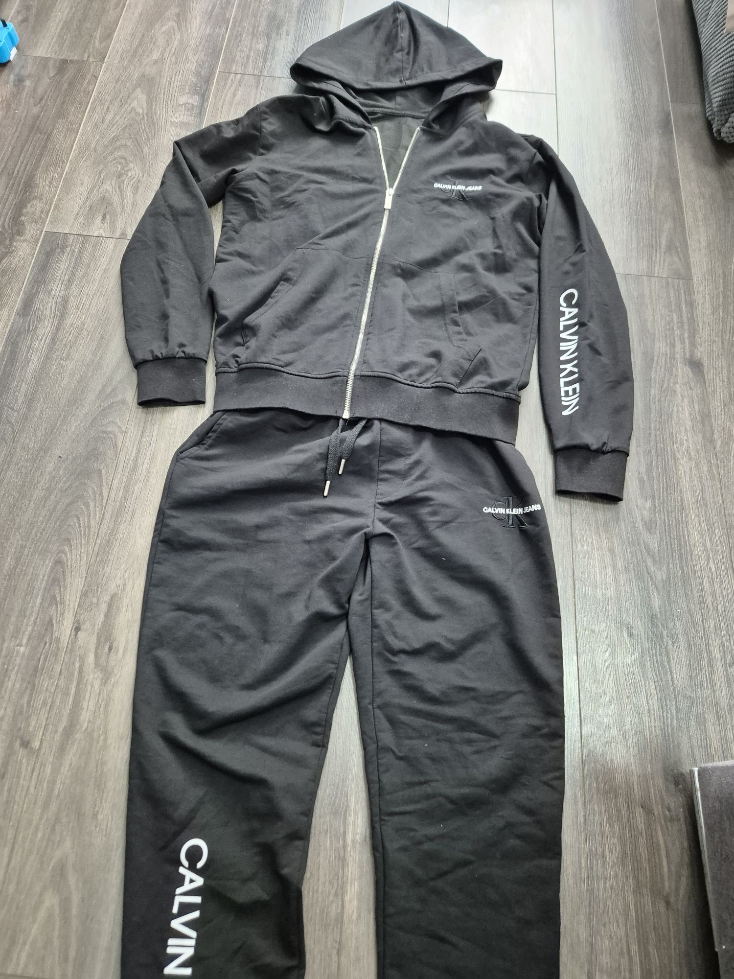 Підлітковий трикотажний костюм Calvin Klein