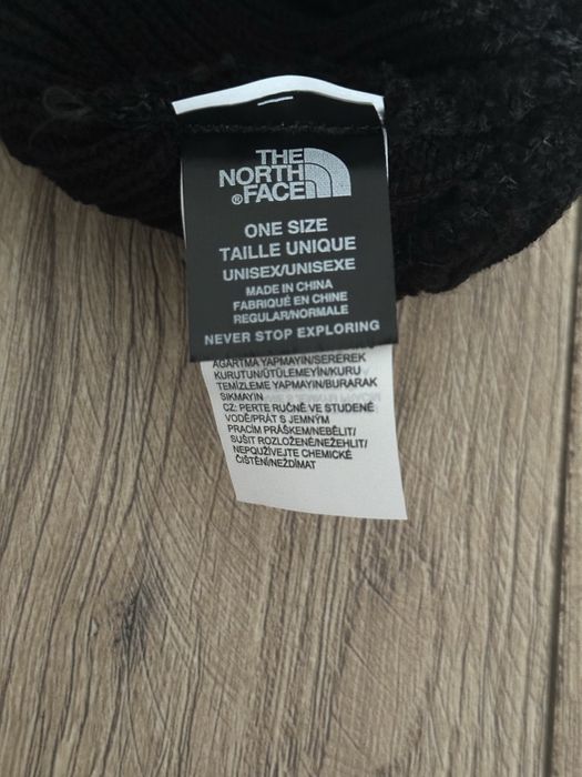 The North Face nowa czapka  3 sztuki