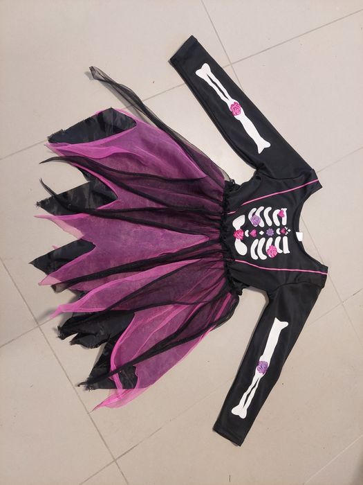 Strój sukiena kostium