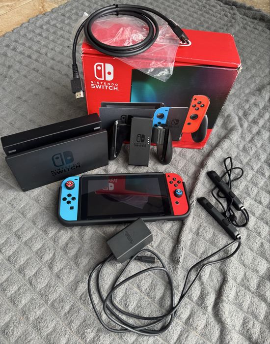 Ігрова приставка Nintendo switch v2 64+32gb K€FIR