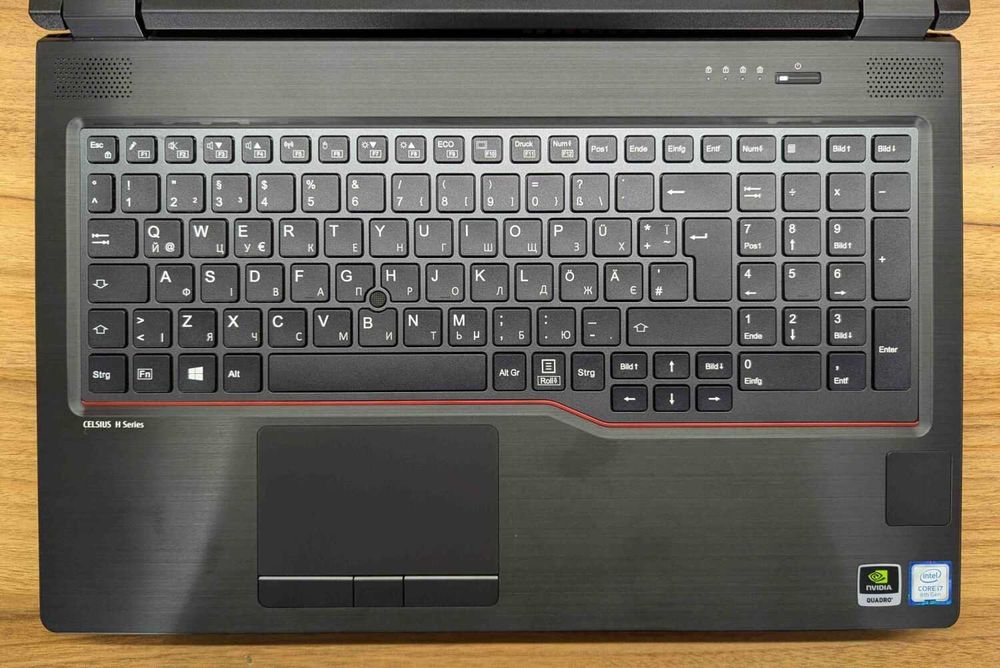 Fujitsu Celsius H780/15.6"/Intel Core i7-8750H