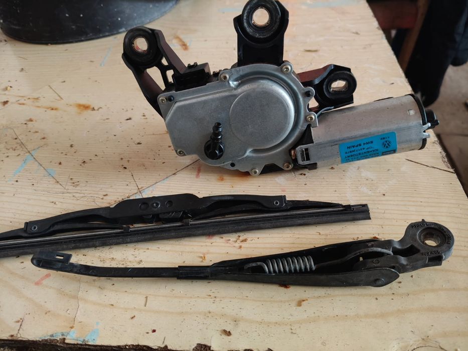 Silnik wycieraczek klapy tylnej VW Lupo,FOX,polo ,