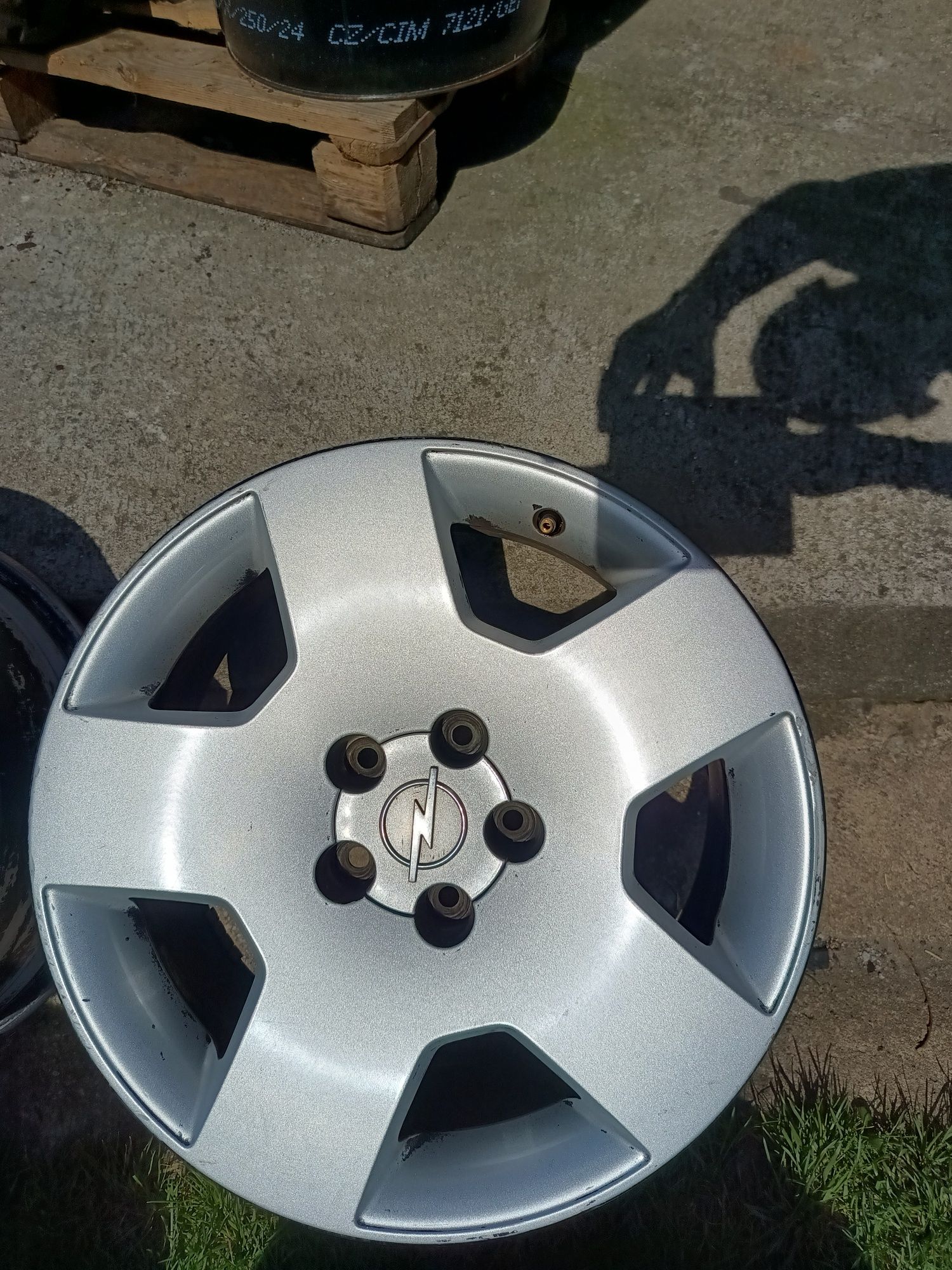 Felgi aluminiowe 17 " 5x110 Intra Opel Omega Wysyłka