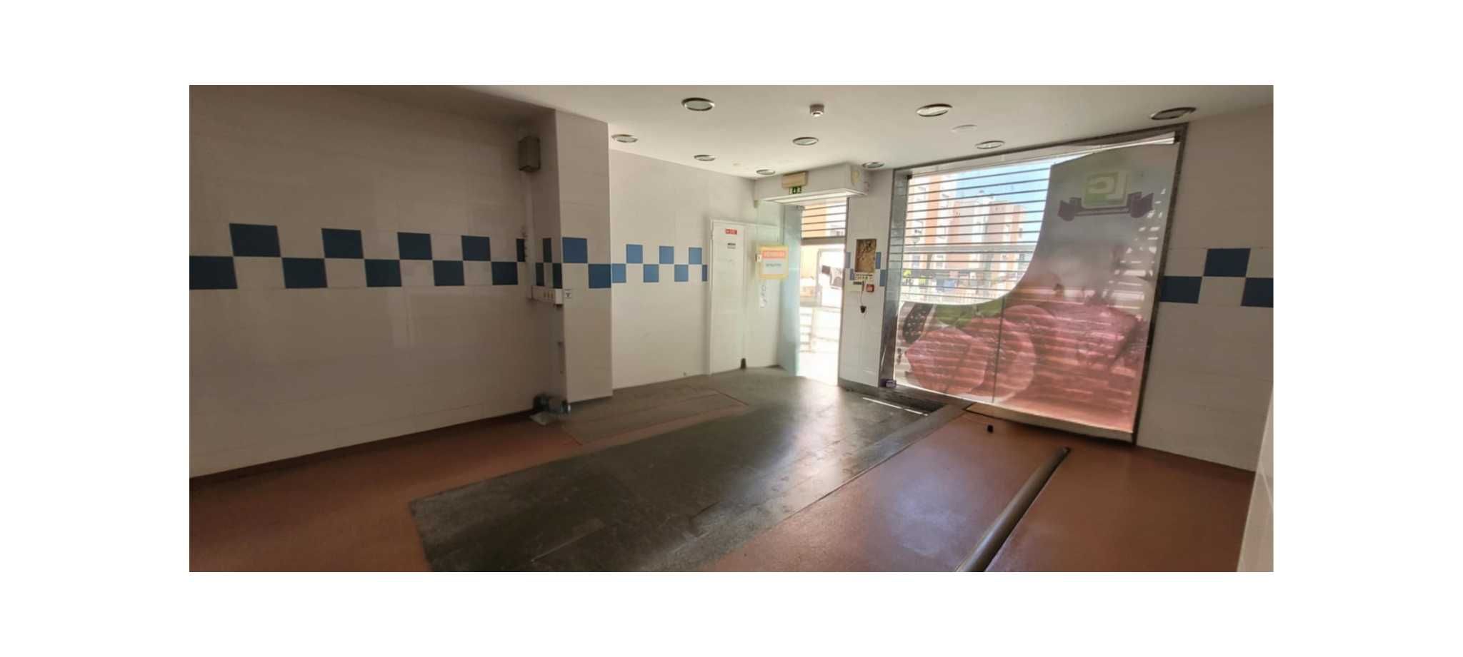 Loja —  T1 apartamento