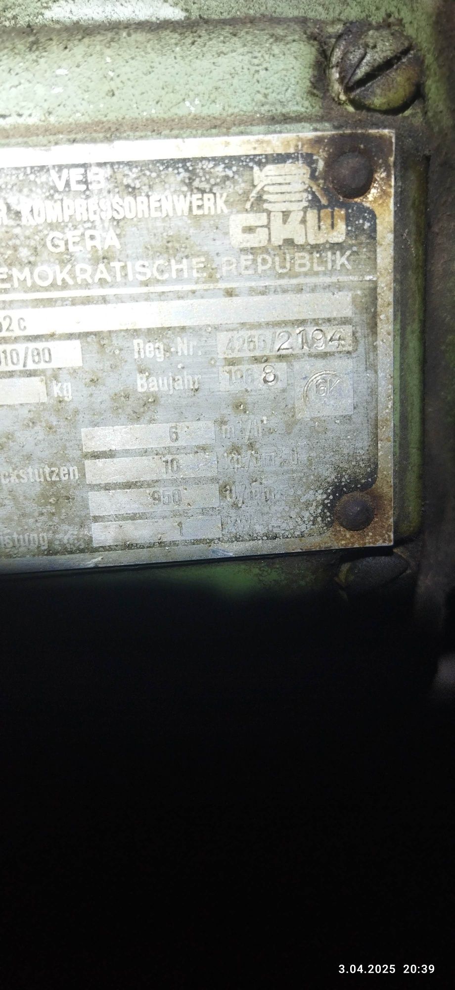 Kompresor 250 l .
