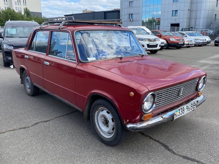 Продається машина Ваз 21013.