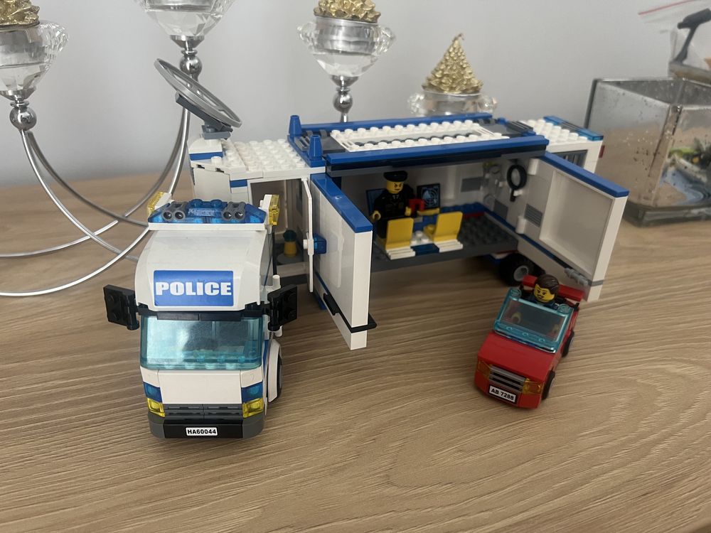 Lego 7288 mobilny posterunek policji + gratis 30015