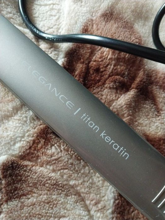 Утюжек для волос . Плойка